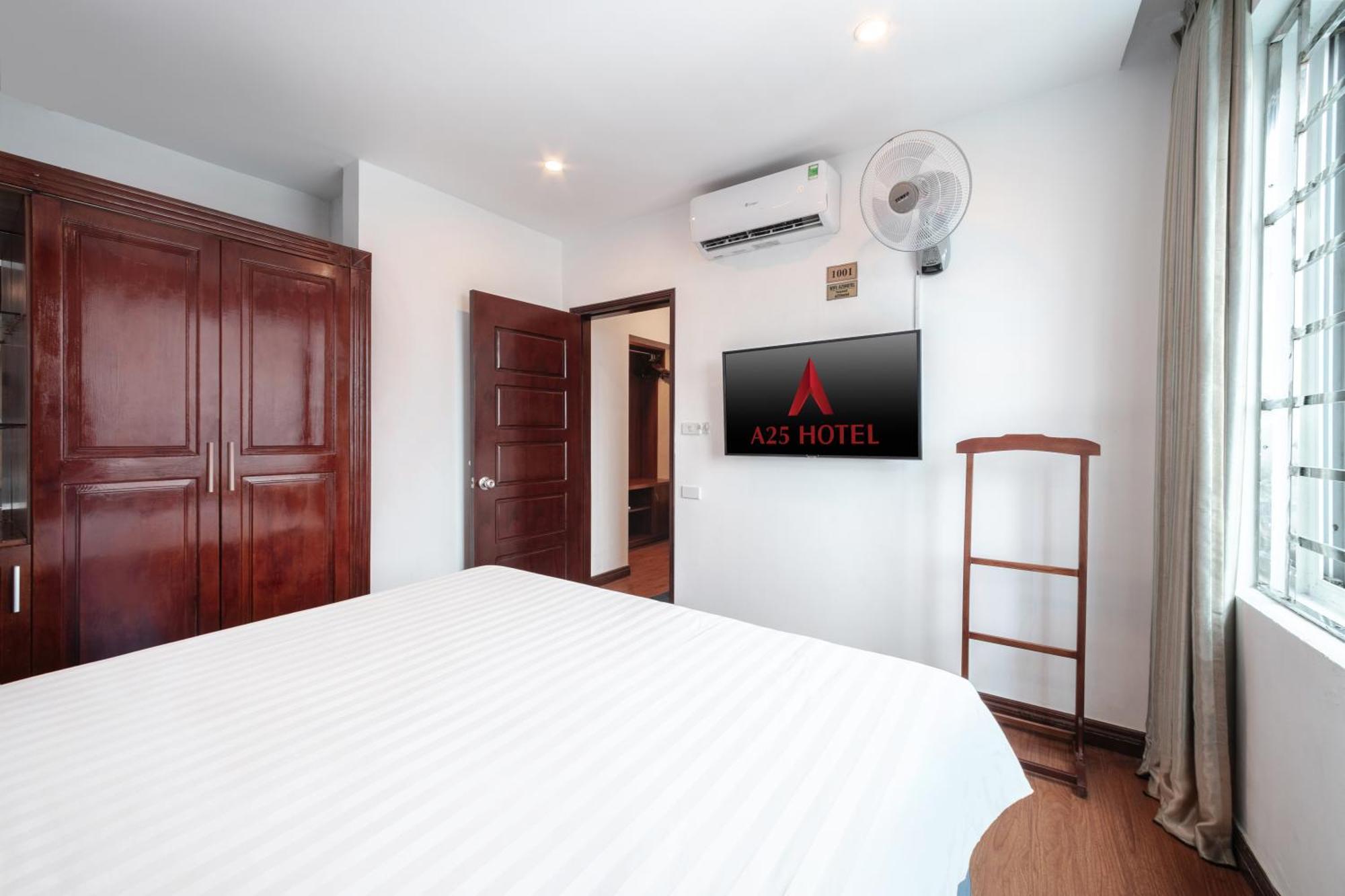 A25 Hotel - 63A Phuong Liet Hanoi Esterno foto